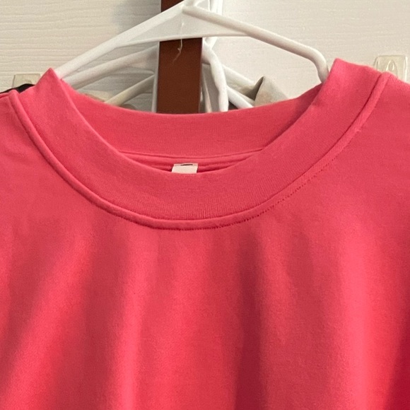 perfectly Oversized Crew Guava Pink - Picture 2 of 4